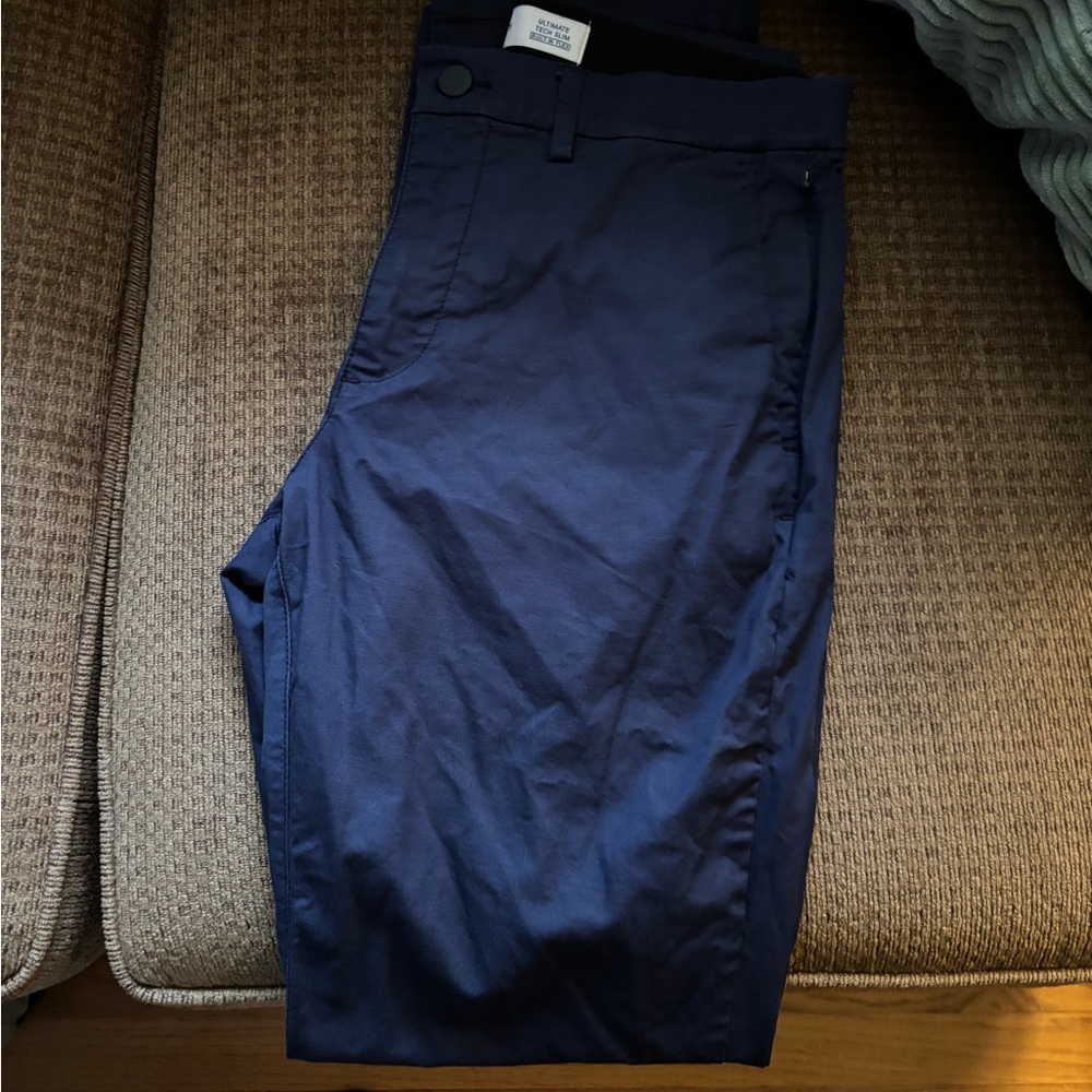 Old Navy Men’s Tech Slim Pants